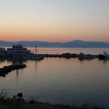 Apartment Mini House